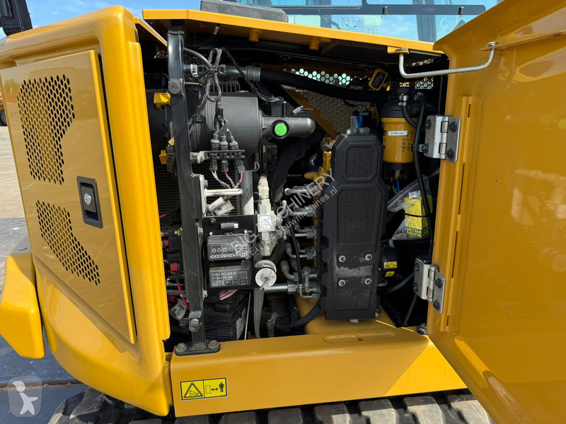Excavator Caterpillar R