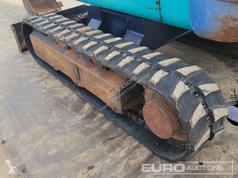 Escavatore Kubota K-020