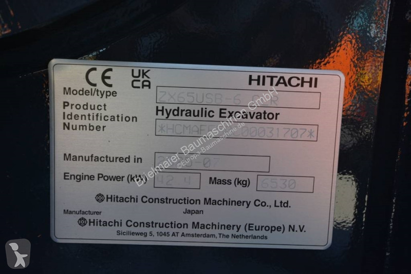 Escavadora Hitachi ZX 65 USB-6