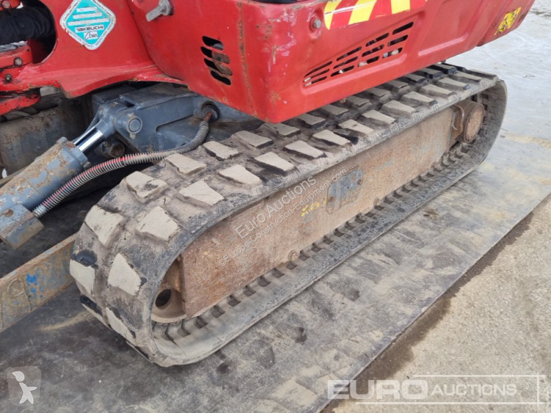Escavadora Takeuchi TB216