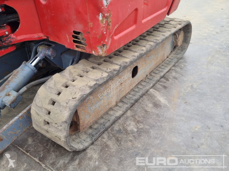 Escavadora Takeuchi TB215