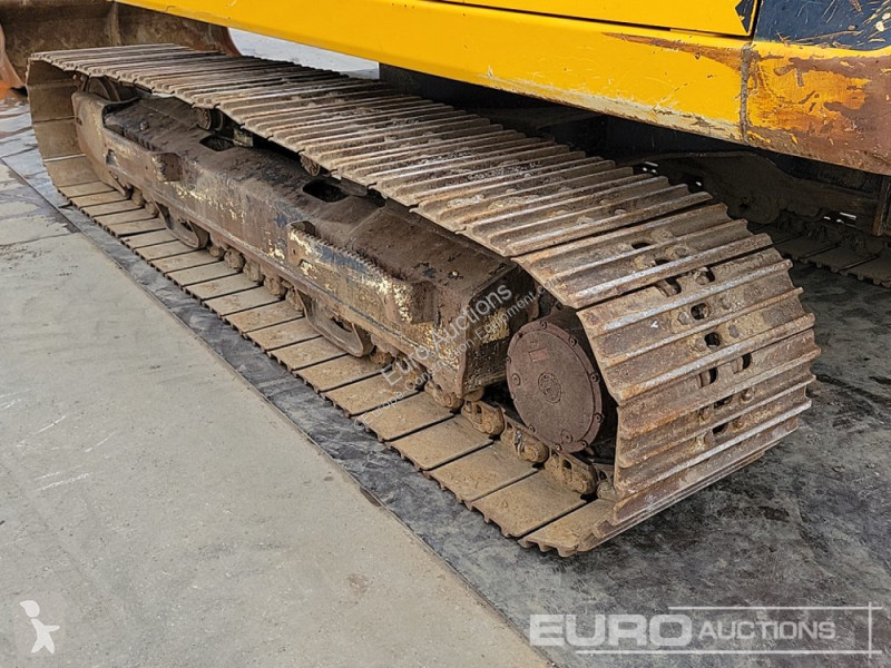 جرافة JCB 220XLC