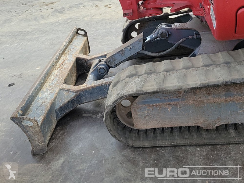 Escavadora Takeuchi 0