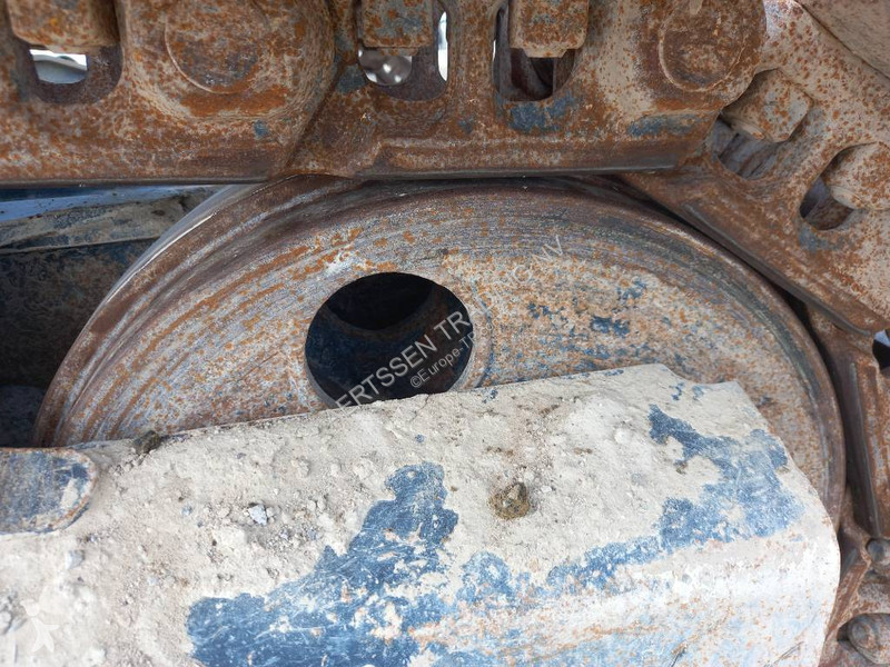 Graafmachine Hitachi ZX220LC (Abu Dhabi)