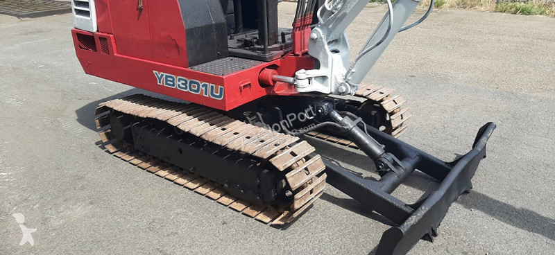 Escavatore Yanmar YB301U