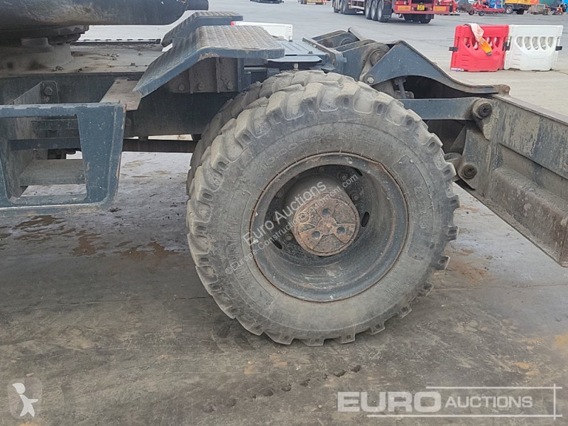 Lopatový nakládač Hyundai R140W-9A