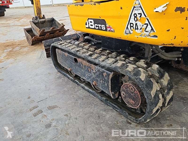 Lopatový nakládač JCB