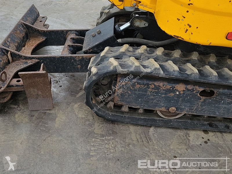 Lopatový nakládač JCB