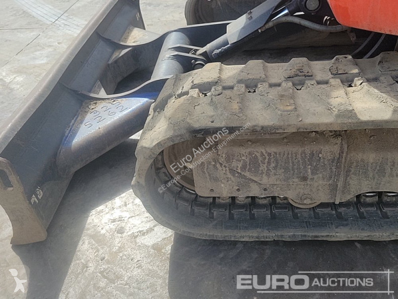 Lopatový nakládač Kubota U48-4