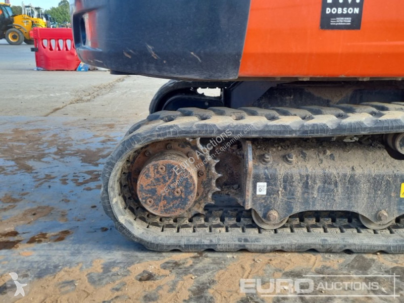 Lopatový nakládač Kubota KX037-4