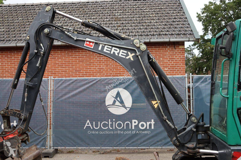 Excavator Terex