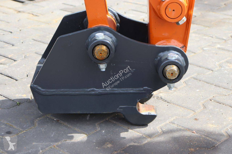 Escavadora Hitachi ZX38U-6 CLR