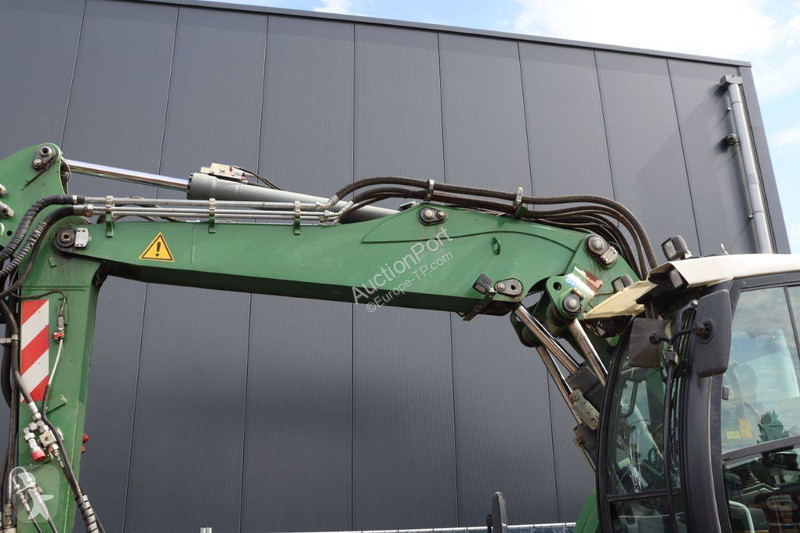 Excavator Liebherr A  Compact