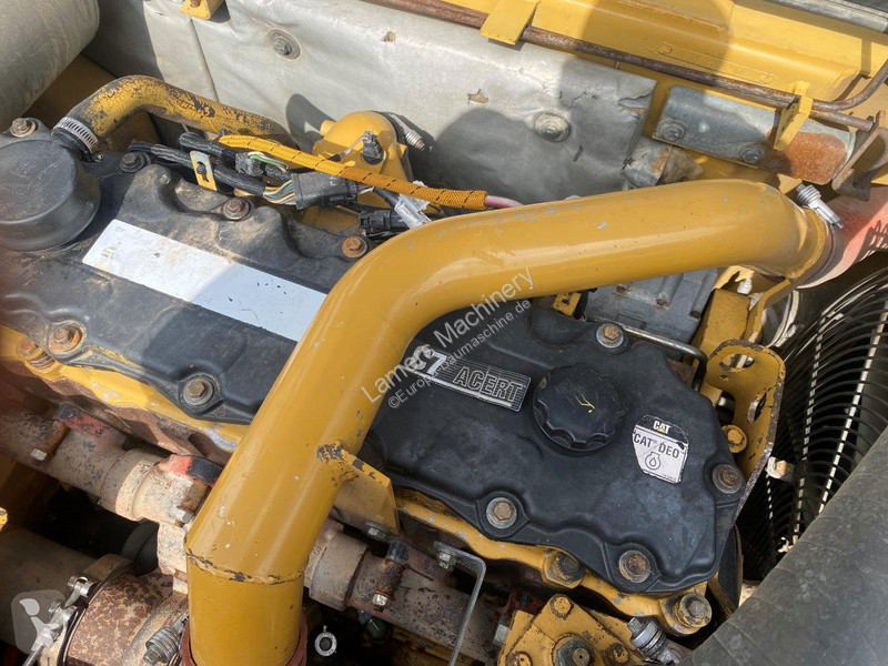 Graafmachine Caterpillar NVT