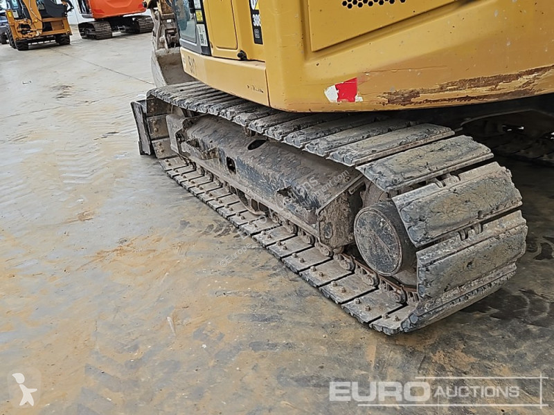 Escavatore Caterpillar R