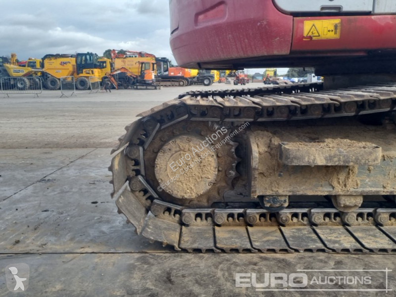 جرافة Takeuchi TB2150R