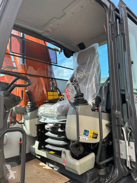 Escavatore Hitachi 140 W-5B