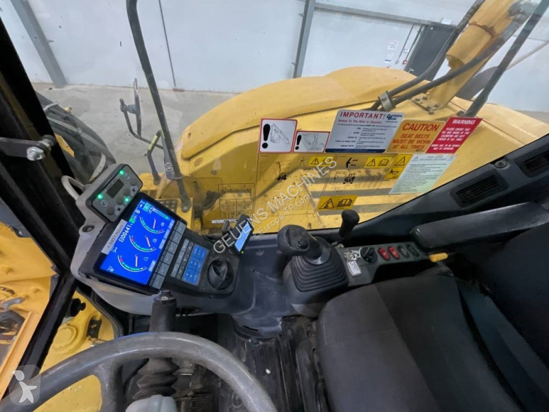 Excavator Komatsu MR-8