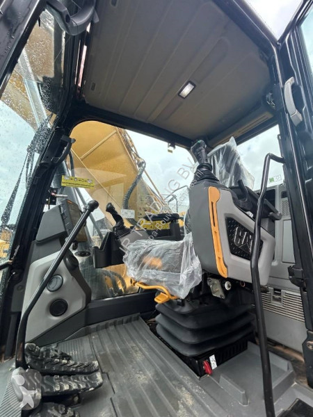 Excavator Caterpillar 320