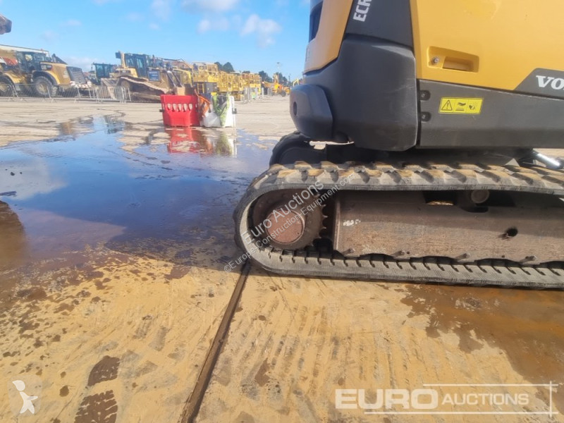 Lopatový nakládač Volvo ECR50D