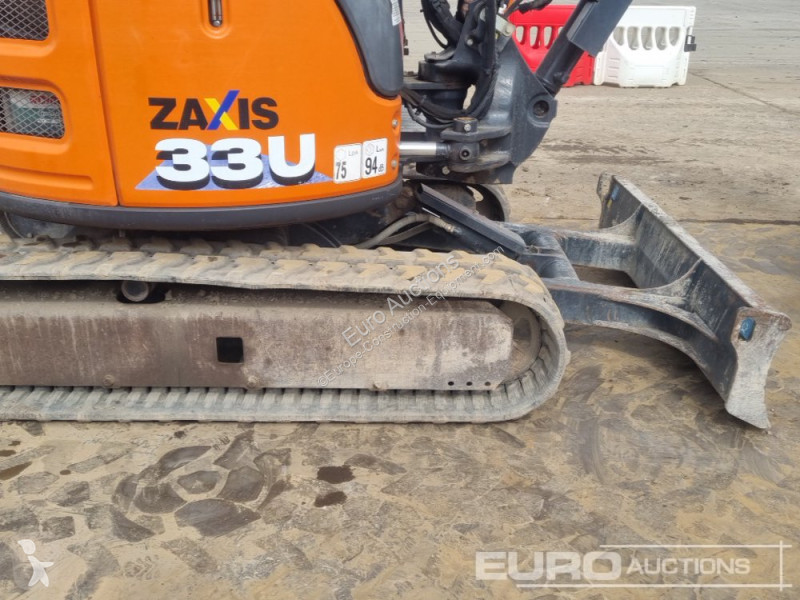 Lopatový nakládač Hitachi ZX33U-6 CLR