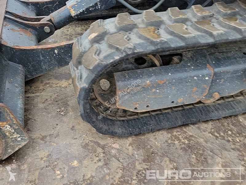 Lopatový nakládač Yanmar SV26
