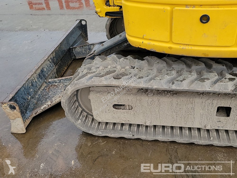 Lopatový nakládač Komatsu PC26MR-3