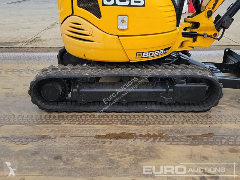 Lopatový nakládač JCB