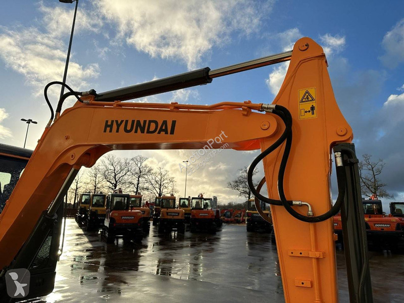Skovel Hyundai R60VS