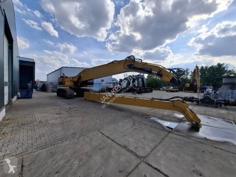 Lopatový nakládač Caterpillar 374 D L