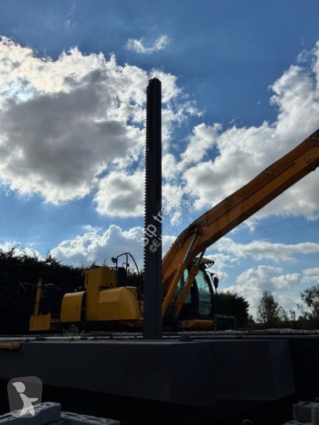 Lopatový nakládač JCB BIGFLOAT 220LC