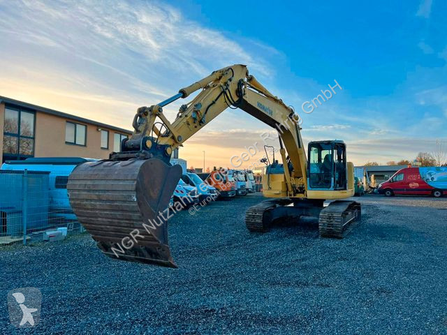Rýpadlo Komatsu 23200 Kg 107 Kw