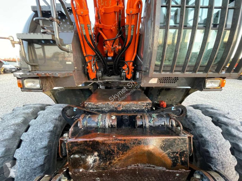 جرافة Hitachi ZAXIS 170W