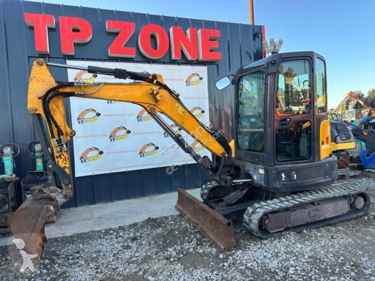 Lopatový nakládač Bobcat e35 à 22 500 € ht