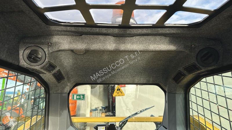 Escavatore Gehl V210 HF