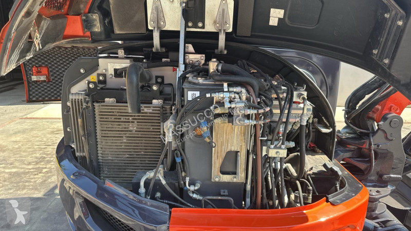 جرافة Kubota U48-4