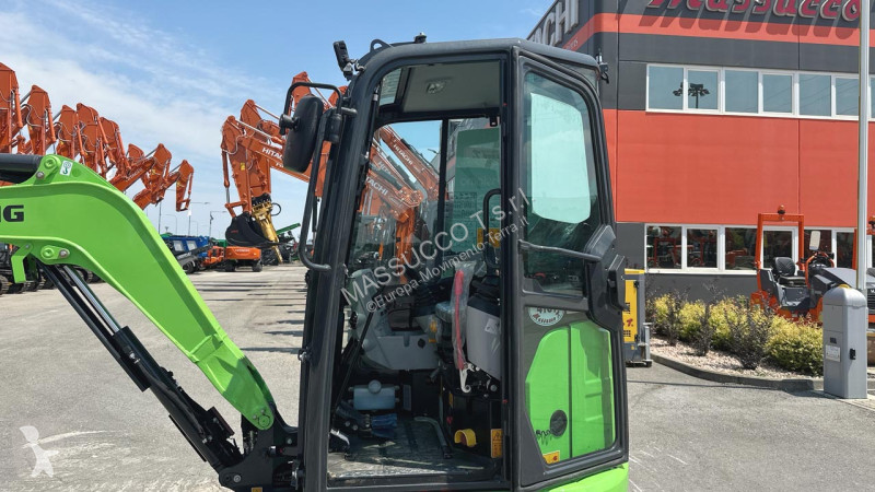 Rýpadlo LiuGong 9027FE