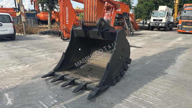 Rýpadlo Hitachi 6