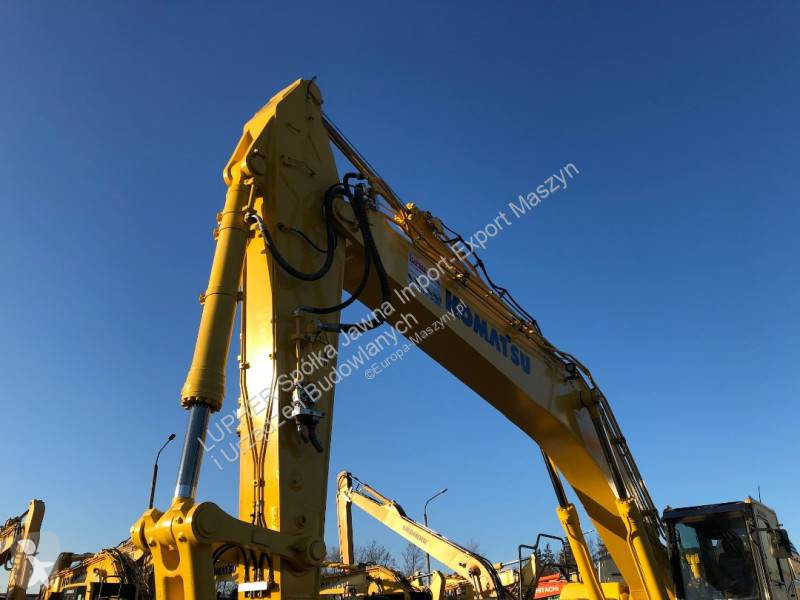 جرافة Komatsu PC490LC-11E0