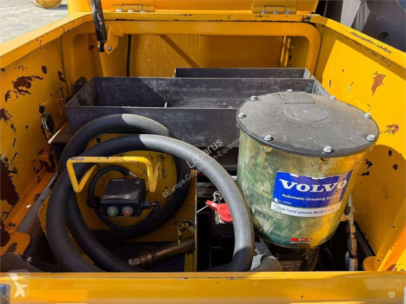 جرافة Volvo 250 DL 3D TOPCON + ROTOTILT