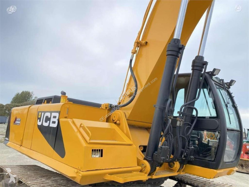 Rýpadlo JCB ISUZU MANUAL PUMP