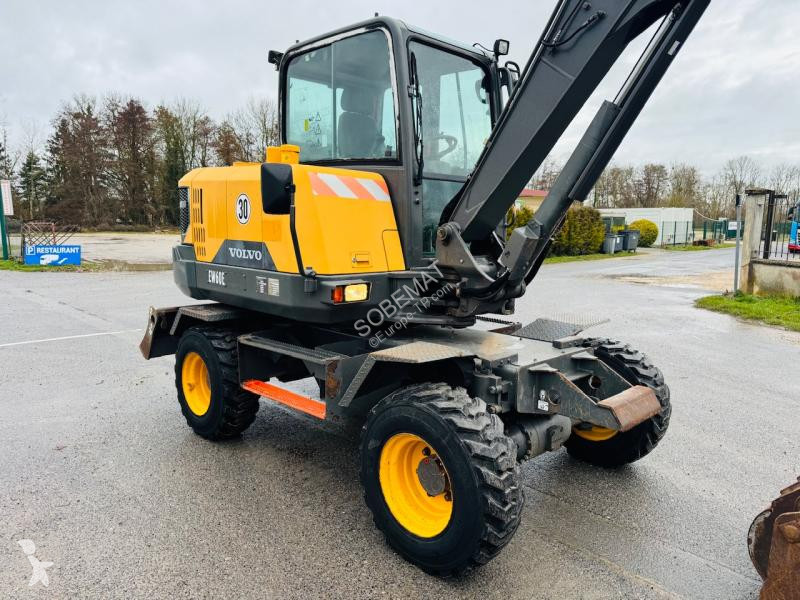 Rýpadlo Volvo  EW60E