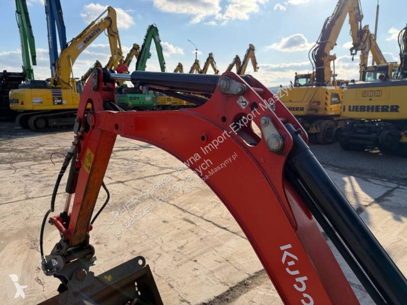Lopatový nakládač Kubota KX016-4
