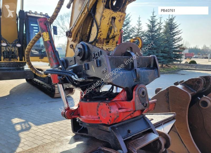 Escavatore Caterpillar