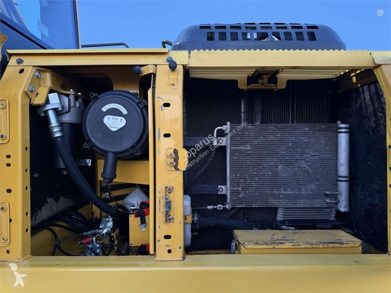Экскаватор Komatsu LC-8 LONGREACH 900 mm