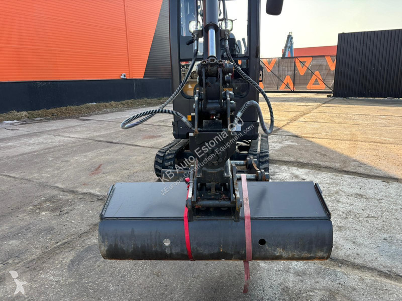 Rýpadlo  EC18 2 BUCKETS / TILT