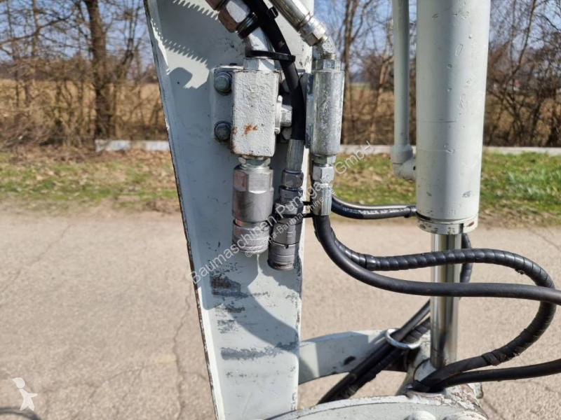 Rýpadlo Takeuchi
