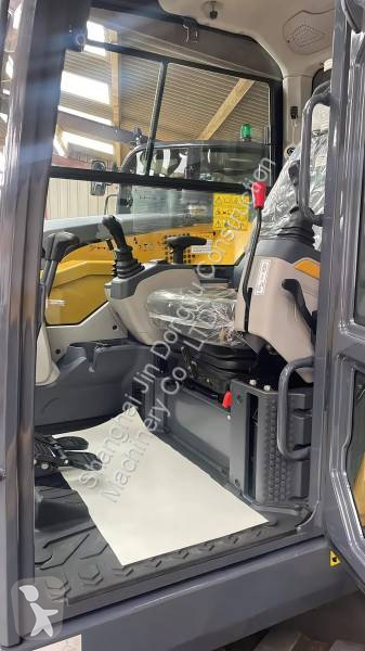 جرافة XCMG XE80E