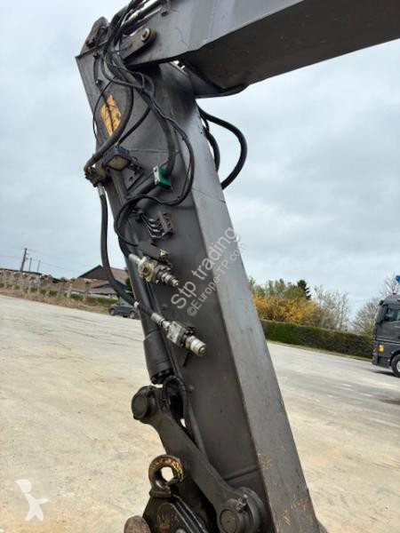 جرافة Volvo WR150
