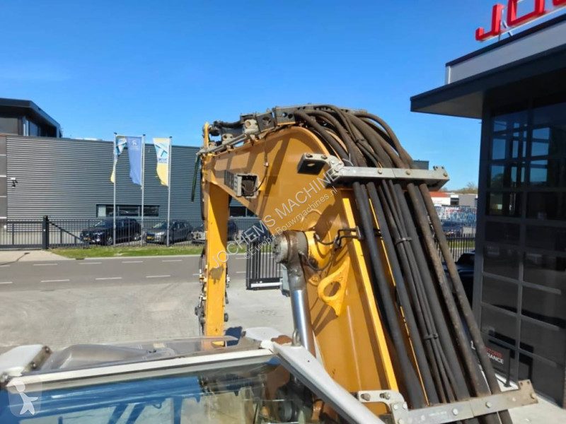 جرافة Liebherr A 916